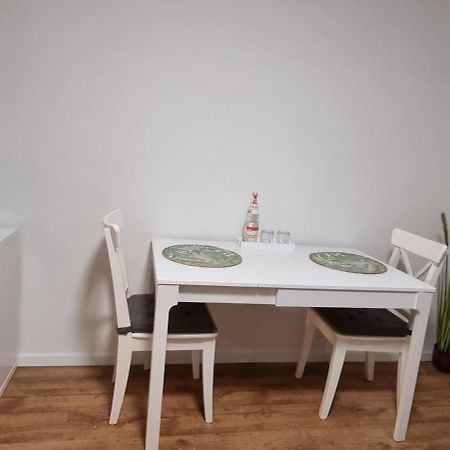 Studio Apartment Naehe S-Bahn Inklusive Parkplatz Oberesslingen Extérieur photo